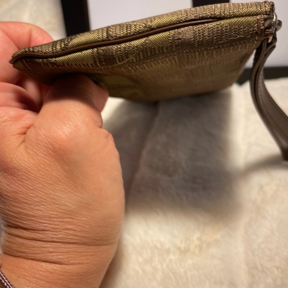 100% Authentic Chanel wristlet wallet - Picture 4 of 7